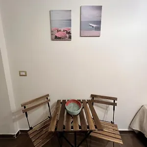 https://francesco-home.hotels-amalfi.com