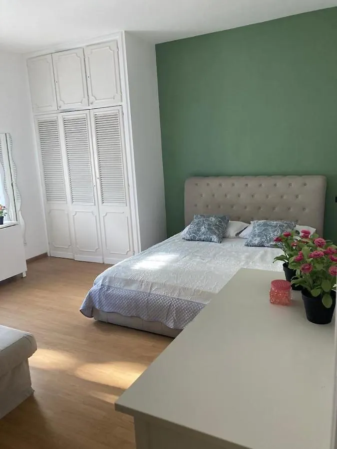 Terrace! Apartment Rome Italy